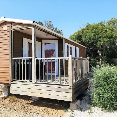Camping Les Hauts De L'arena Campsite *